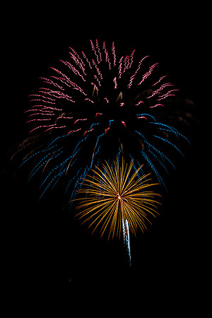 Photo Club8Fireworks7-10-26.cc