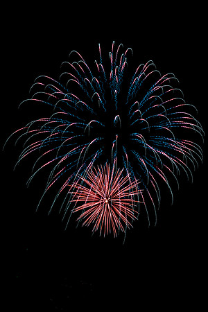 Photo Club12Fireworks7-10-26.cc