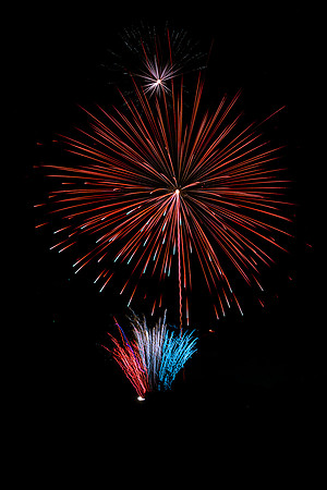Photo Club15Fireworks7-10-26.cc