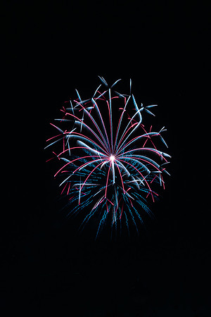 Photo Club16Fireworks7-10-26.cc