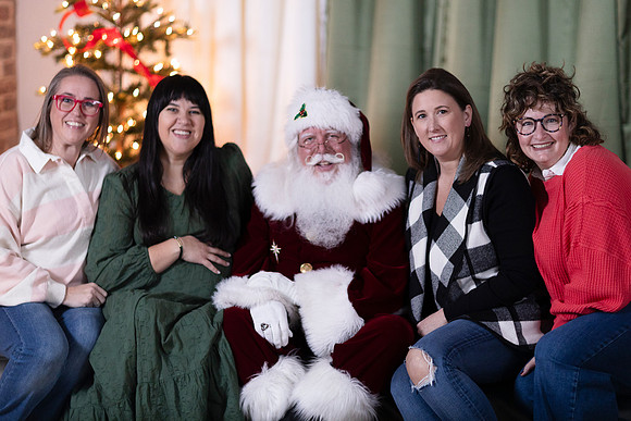 Mom, Santa. 112-24.CC