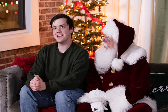 Peevyhouse Santa. 3712-24.CC