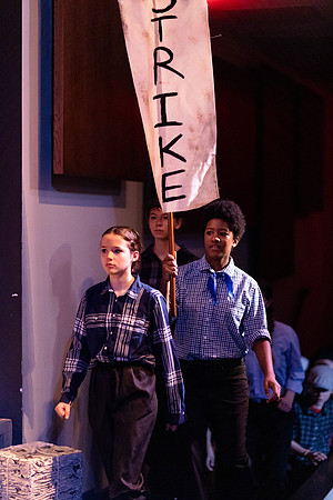 Courtyard Theatre, Newsies782022.cc