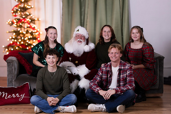 Peevyhouse Santa. 2612-24.CC