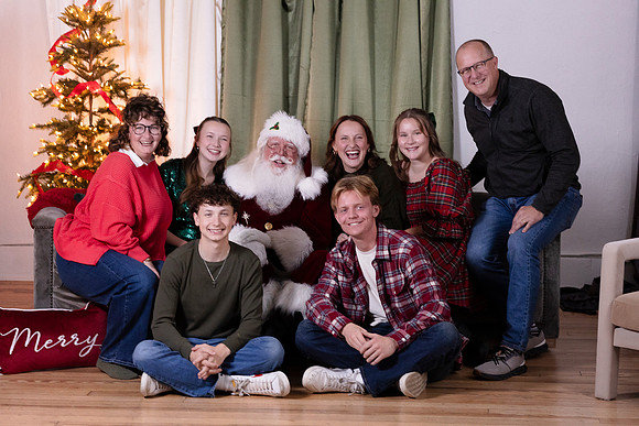 Peevyhouse Santa. 2712-24.CC