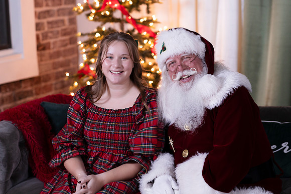 Peevyhouse Santa. 712-24.CC