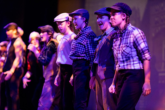 Courtyard Theatre, Newsies682022.cc