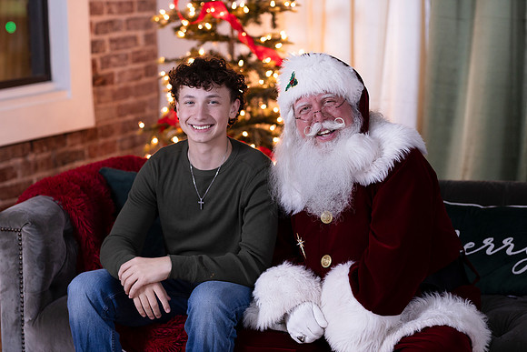 Peevyhouse Santa. 2112-24.CC