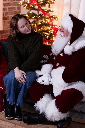 Peevyhouse Santa. 812-24.CC